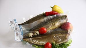 Fordelaktige og skadelige egenskaper til favorittfisken din